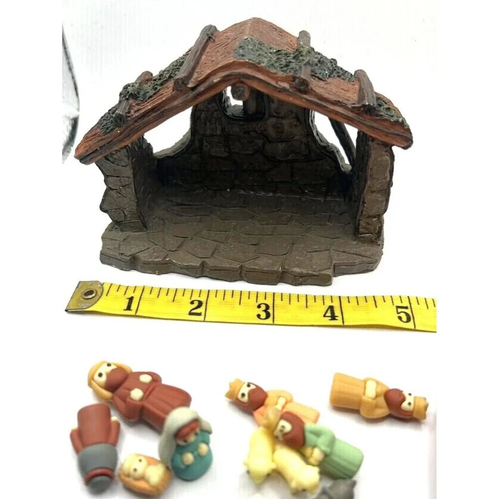 Miniature Nativity Scene Set • Stable + Figurines • Christmas Decor